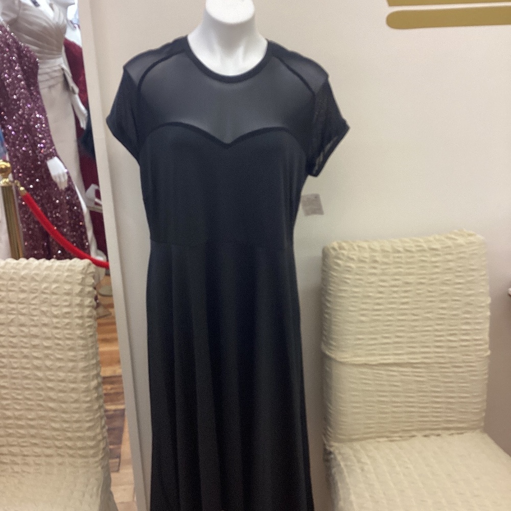 Plus size cocktail dress